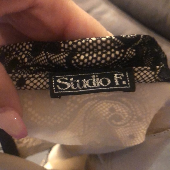 Crop top with corset back - Picture 3 of 3